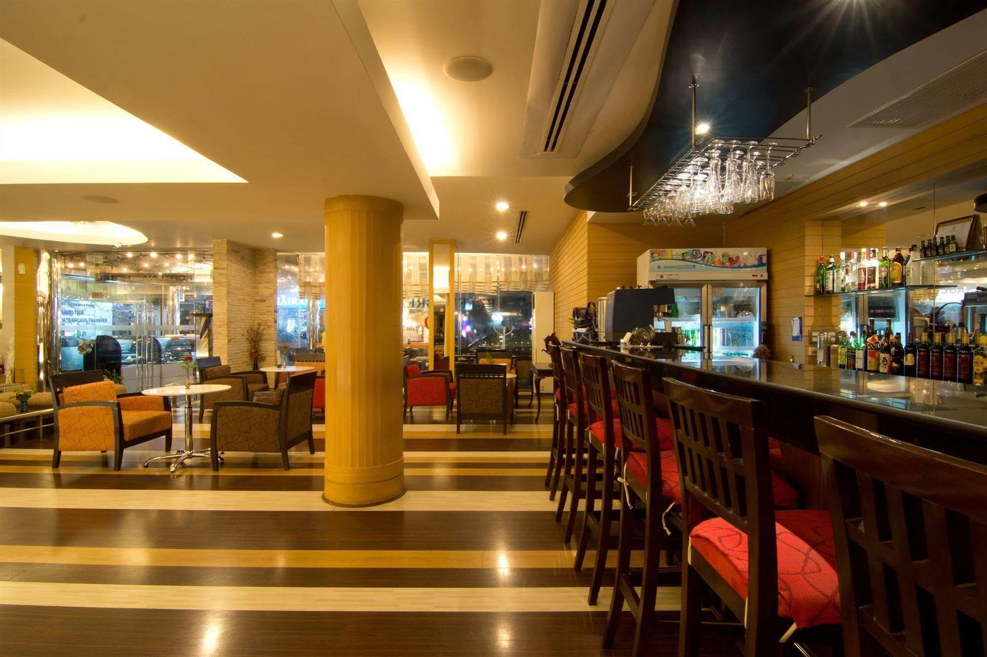 Fortuna Hotel Bangkok Exterior foto